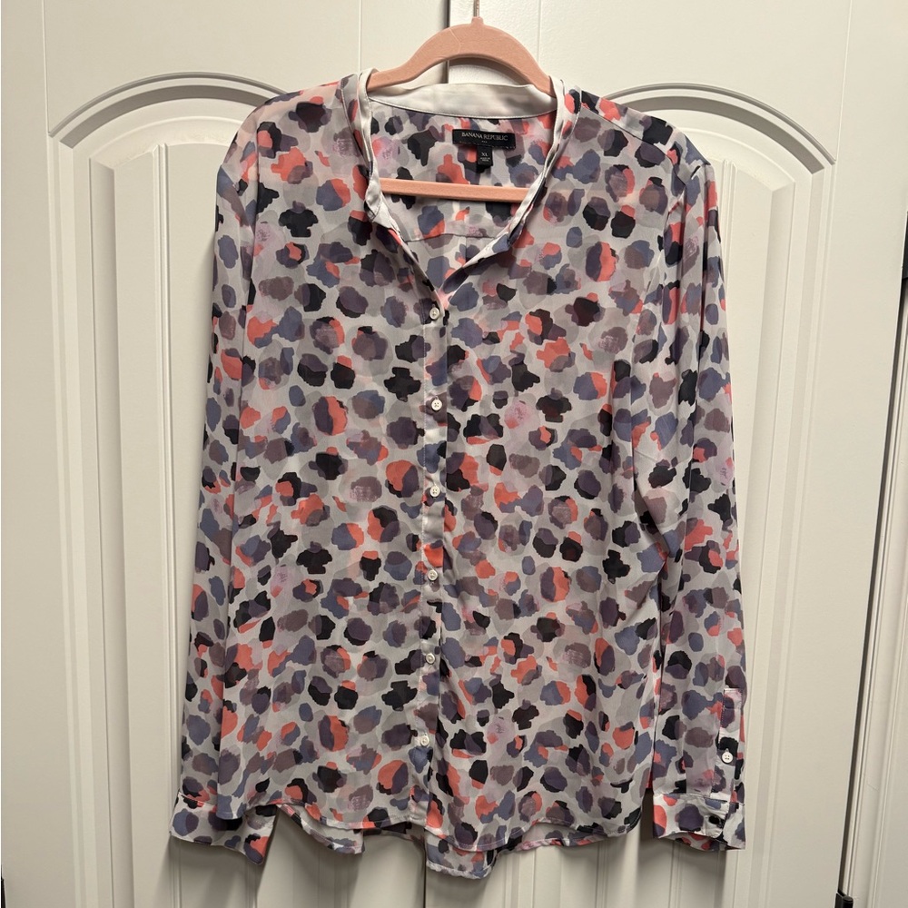 Banana Republic Women's Long Sleeve Sheer Animal Print Blouse Size XL
